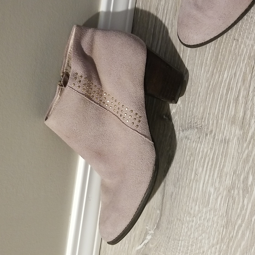 Vionic Georgia Oat Tan Suede Ankle Boots Heels Comfort Orthopedic Shoes 8